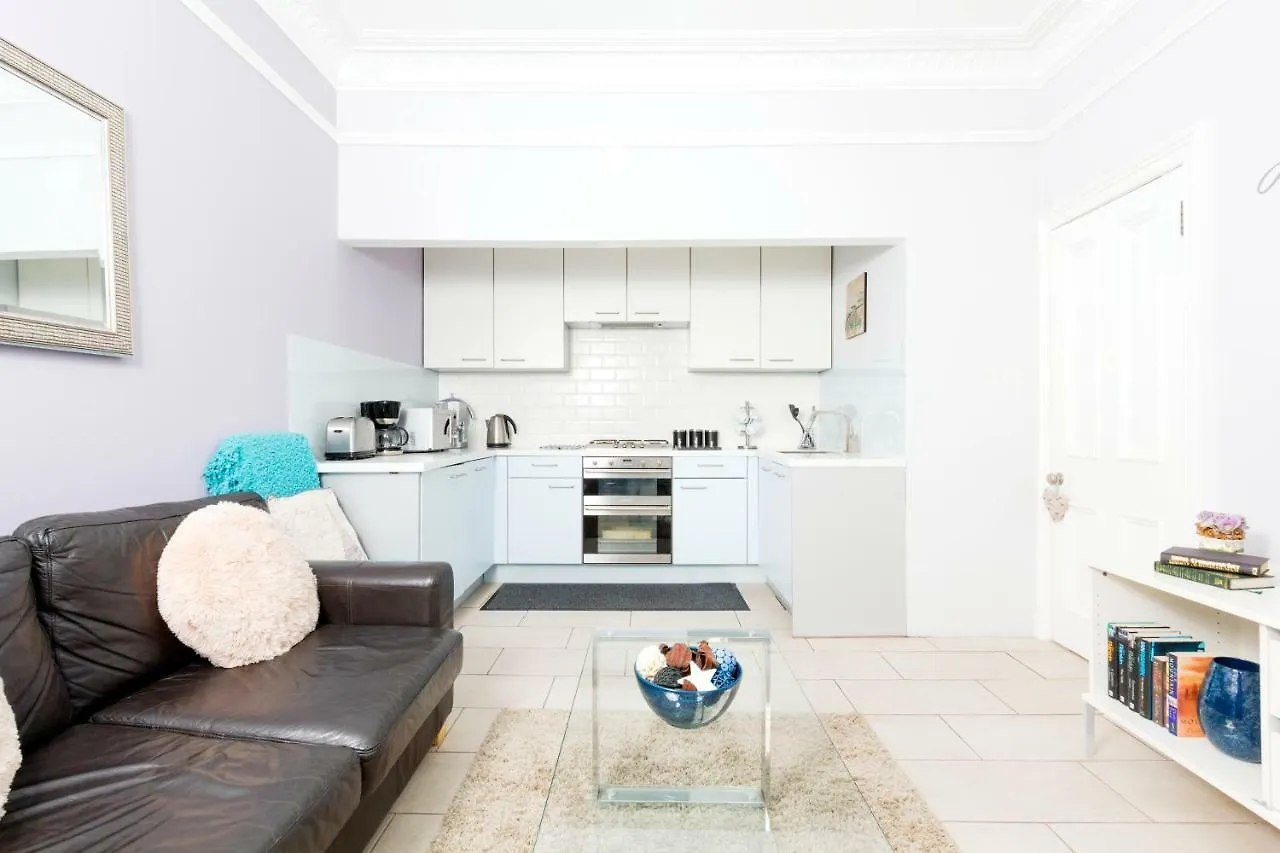Edinburgh Near Centre Luxury Apartment 0*,